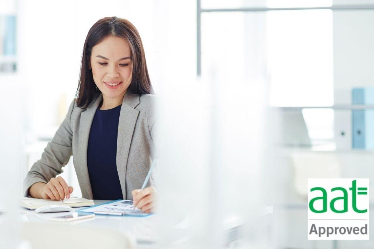 Untitled design – 2022-03-16T195323.499 Which jobs and careers can I do after each AAT Accounting level?