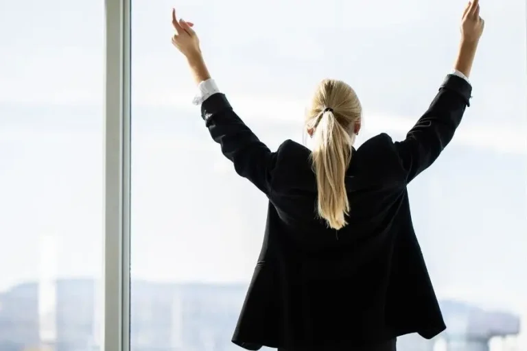 I work full-time and distance learning allows me to progress at my own pace