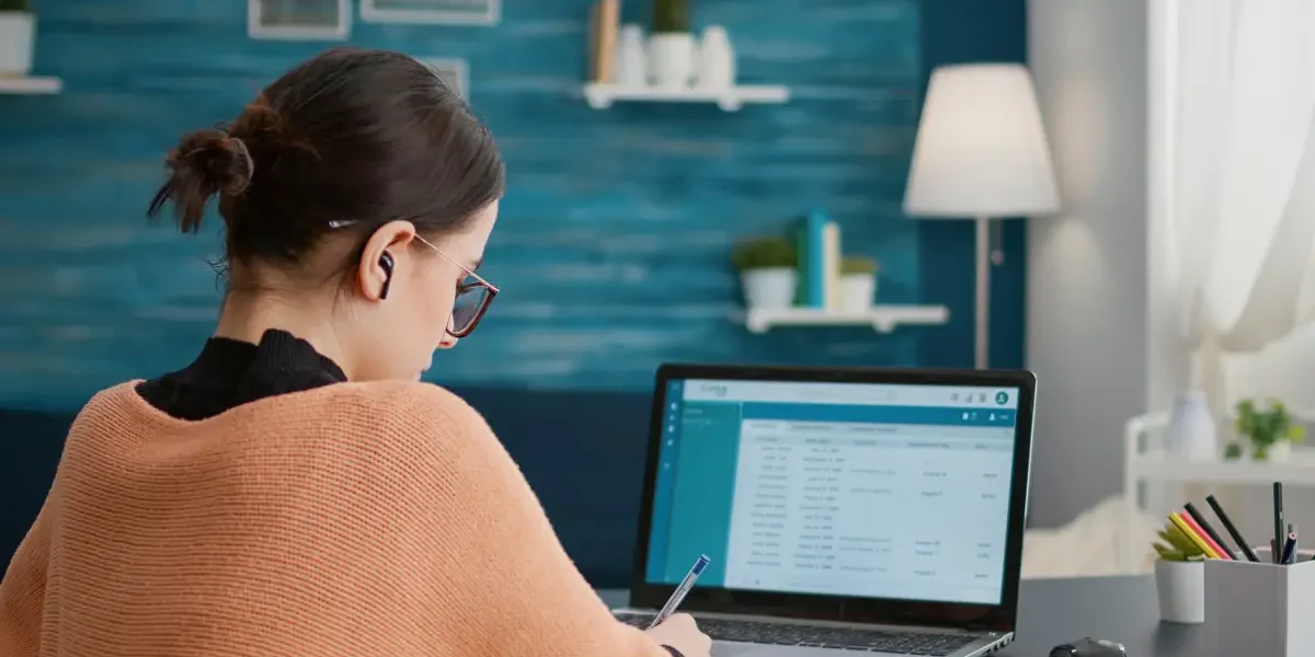 2-1 AQ2016 Facebook Live