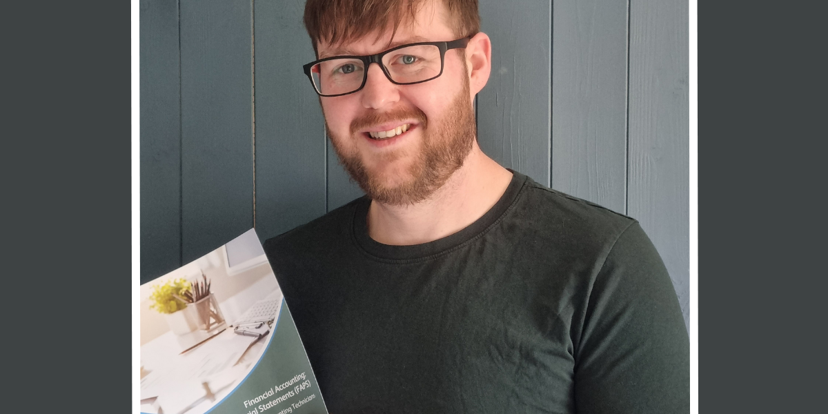 Untitled design (80) Premier Training AAT student Luke Carter's distance learning tips.