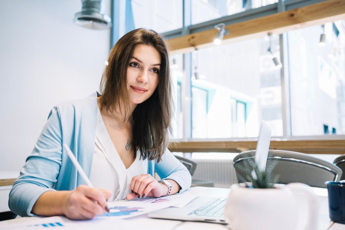 How the Accounts or Finance Assistant apprenticeship can benefit your business